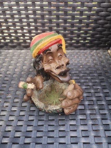 Cannibis rastaman figurine - cannibis,