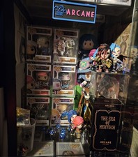 Arcane Display Plaque