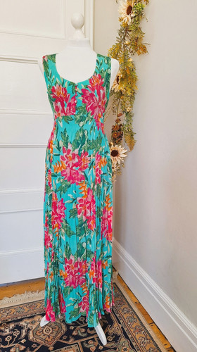Beautiful east pleated - beautiful,