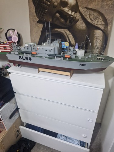 Radio control motor torpedo - control,