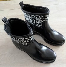 DKNY Boots Hardly Worn In