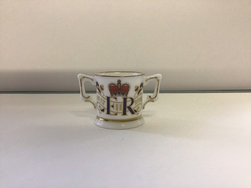 Royal crown derby mini loving - crown,