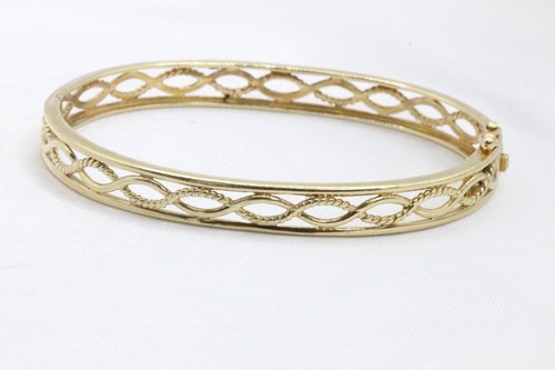 9ct yellow gold ornate hinged - 9ct,