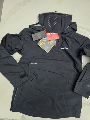 New mens musto ravine - new,
