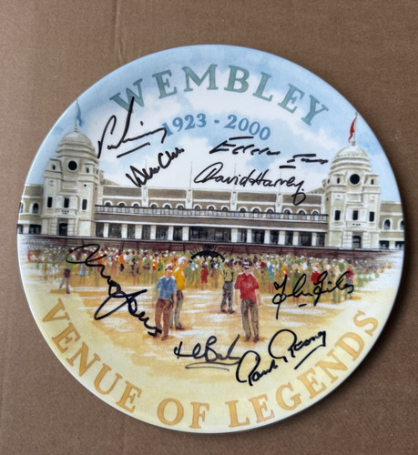 Multi signed wembley plate - multi,