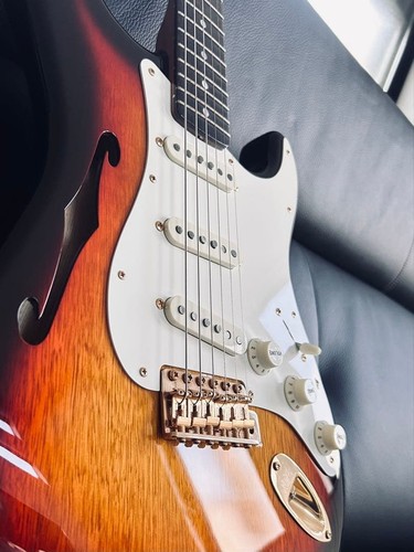 Fender korina stratocaster - cs,