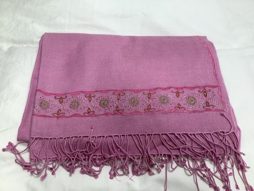 Fine wool embroidered - fine, dusky