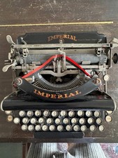 Imperial D portable typewriter