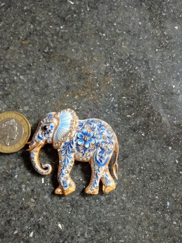 Beautiful elephant brooch - elephant, see
