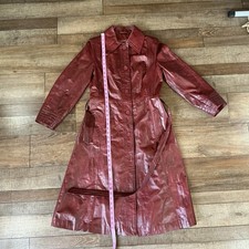 VINTAGE Suburban Heritage Red