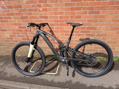 Trek fuel exe mountain - exe, xt