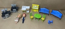Bundle of vintage Mattel the Littles Dolls & Doll House Furniture. Lot5