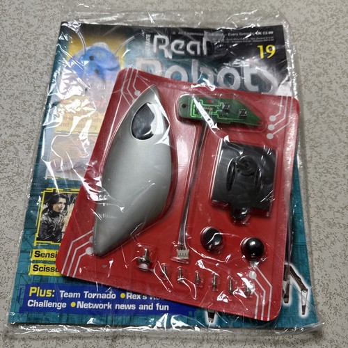 Ultimate real robots - real, magazine