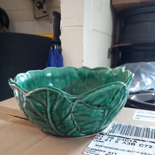 Vintage cabbage leaf bowl - vintage,