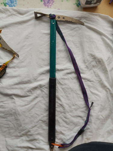 Mountain technology ice axe - ice,