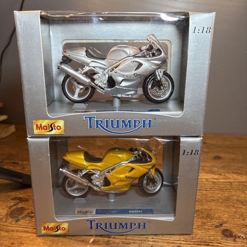 Maisto 18 triumph - 2x, 1/18