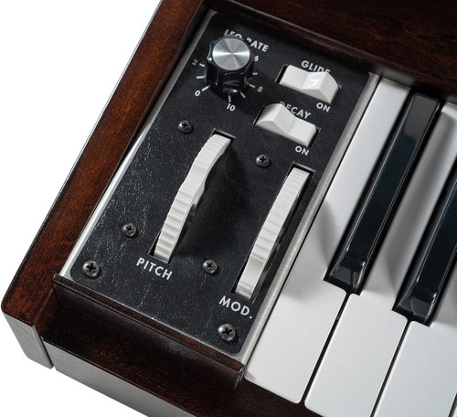 Minimoog model skirtless - model, lfo