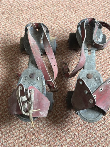 Vintage rellim metal - metal, on