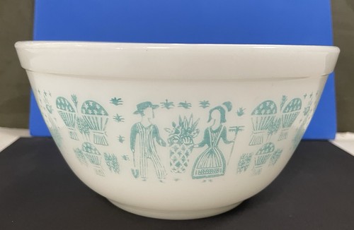 Vintage pyrex turquoise aqua - turquoise,
