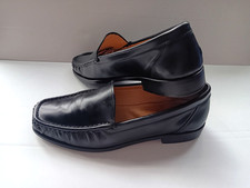 Great Condition Carvela Leather Slip on Loafers  Size 5.5