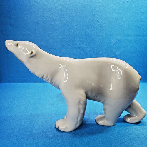 Polar bear figurine - polar,