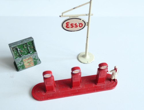 Vintage lesney diecast petrol - lesney,