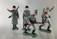LOUIS MARX FOUR (4) WW2 GERMAN SOLIDERS PAINTED GREAT BRITAIN ? 6 INCHES HIGH