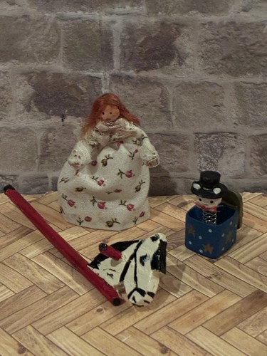 Dolls house scale - house,