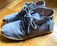 WOMEN'S TOMS LILAC LACE UP