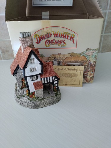 David winter cottage squires - david, cottage: