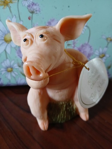 The leonardo collection pigs - leonardo,
