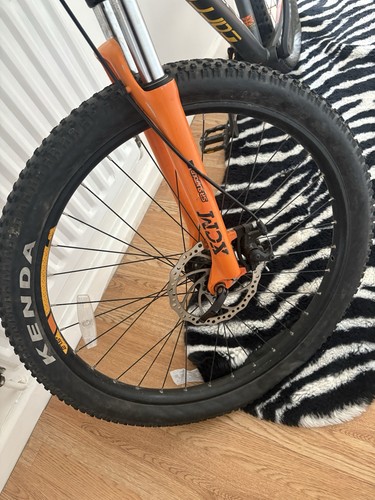Carrera vengeance front - front, wheel