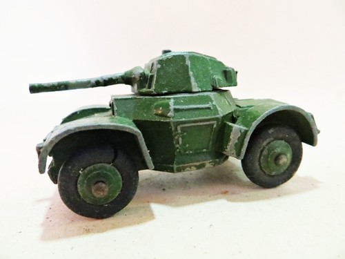 Dinky 670 daimler armoured - 670, 'daimler