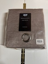 valencia blockout eyelet