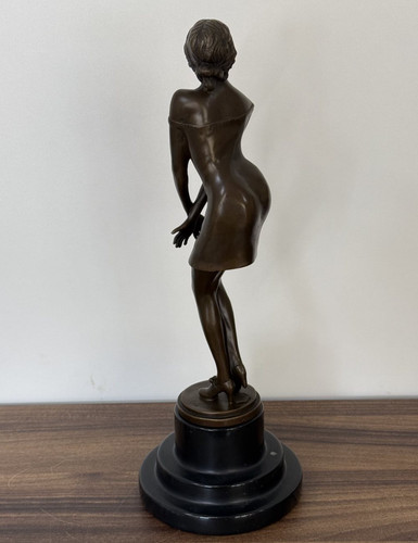 Bronze sculpture woman statue - bronze,