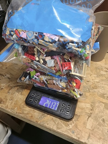 5kg random lego - 2.5kg, manuals