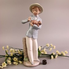 Nao Pulling Dog's Tail by