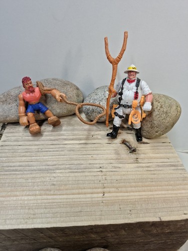 B11 action vintage figures - b11/,