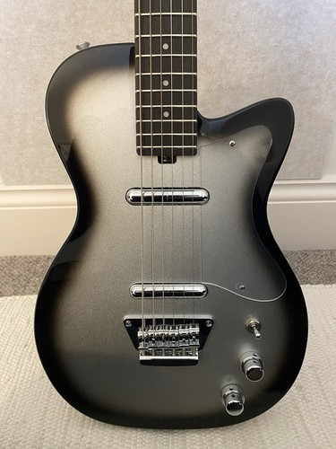 Silvertone 1303 reissue - /u2,