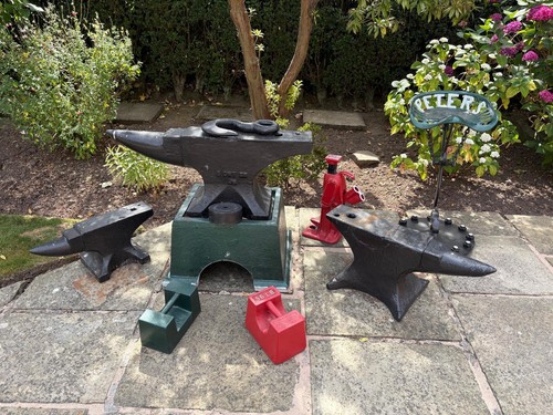 Collection anvils stands - collection,