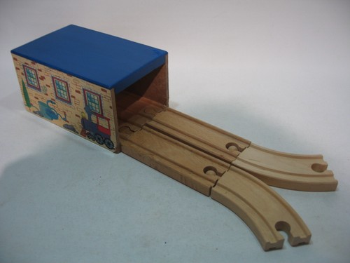 Double engine shed - engine, for