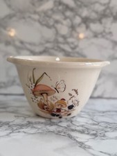 Vintage Royal Cauldron Country