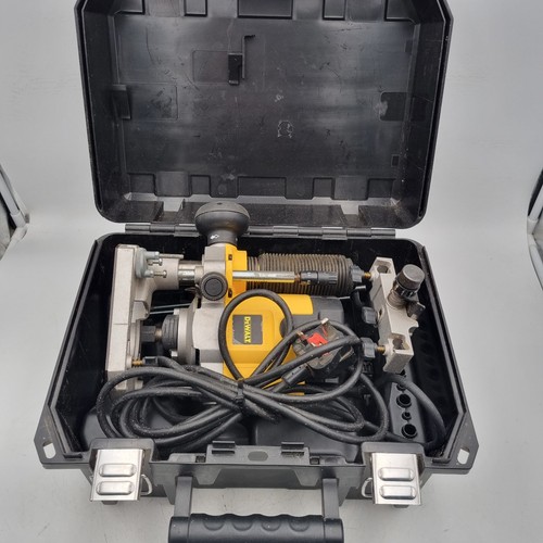 Dewalt dw621 240v router - 240v, 1/2"