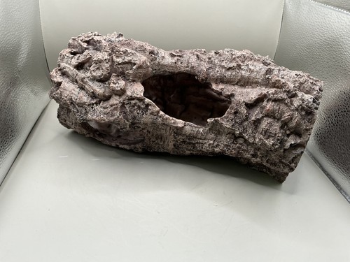 Aquarium log hiding cave - aquarium,