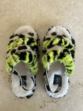 Girls ugg slippers size - girls,