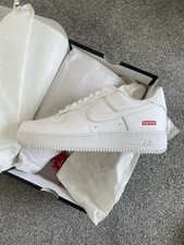 Nike Air Force 1 x Supreme Low