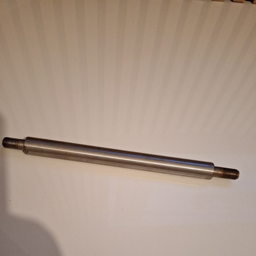 Bmc leyland mini pivot - pivot, shaft