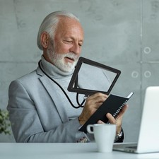 5X Magnifying Glass, Neck Mounted Magnifier for Reading Small Prints & Elderly P