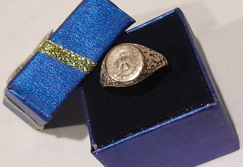 9ct gold the crowned eagle - ***9ct,
