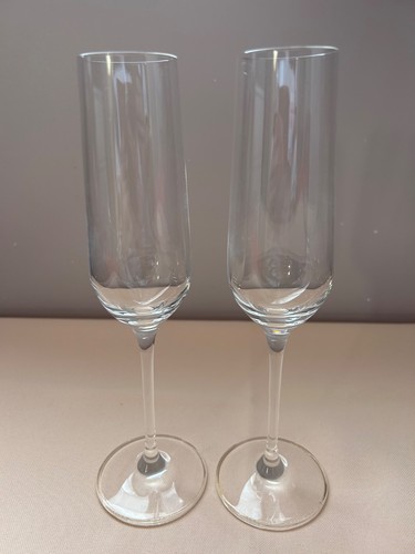 Elegant tall champagne - +,